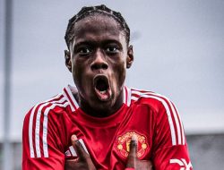 Debutnya Bikin Heboh!  Wonderkid MU Bakal Main di Liga Primer?