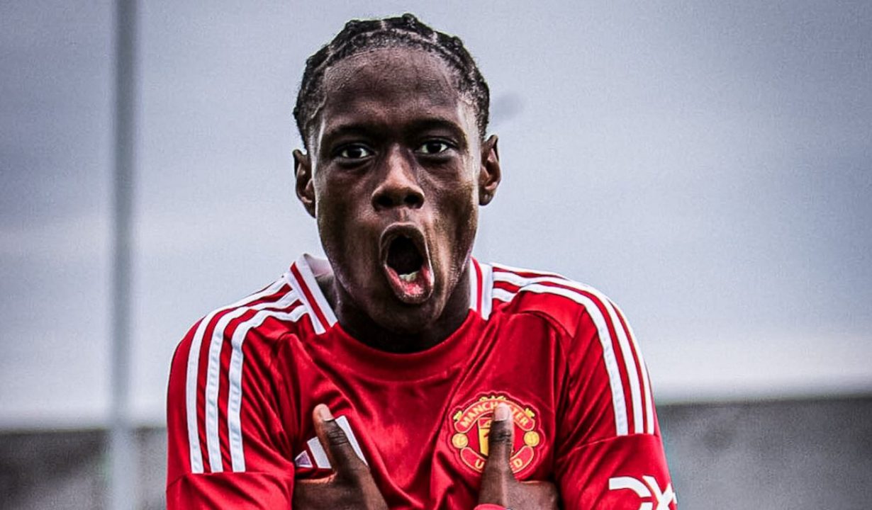 Debutnya Bikin Heboh!  Wonderkid MU Bakal Main di Liga Primer?