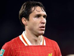 Chiesa Diprediksi Angkat Kaki dari Anfield!