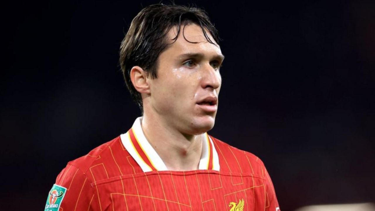 Chiesa Diprediksi Angkat Kaki dari Anfield!