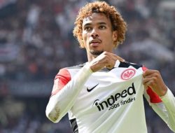 Arsenal Incar Striker Frankfurt!