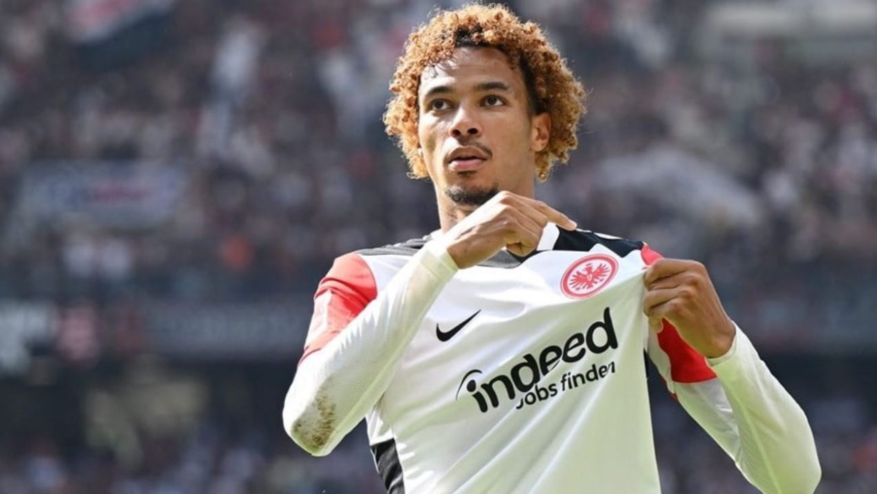 Arsenal Incar Striker Frankfurt!