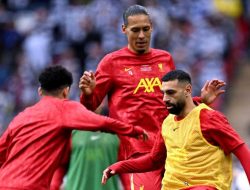 Wah, Van Dijk ke Barcelona Gratis?!