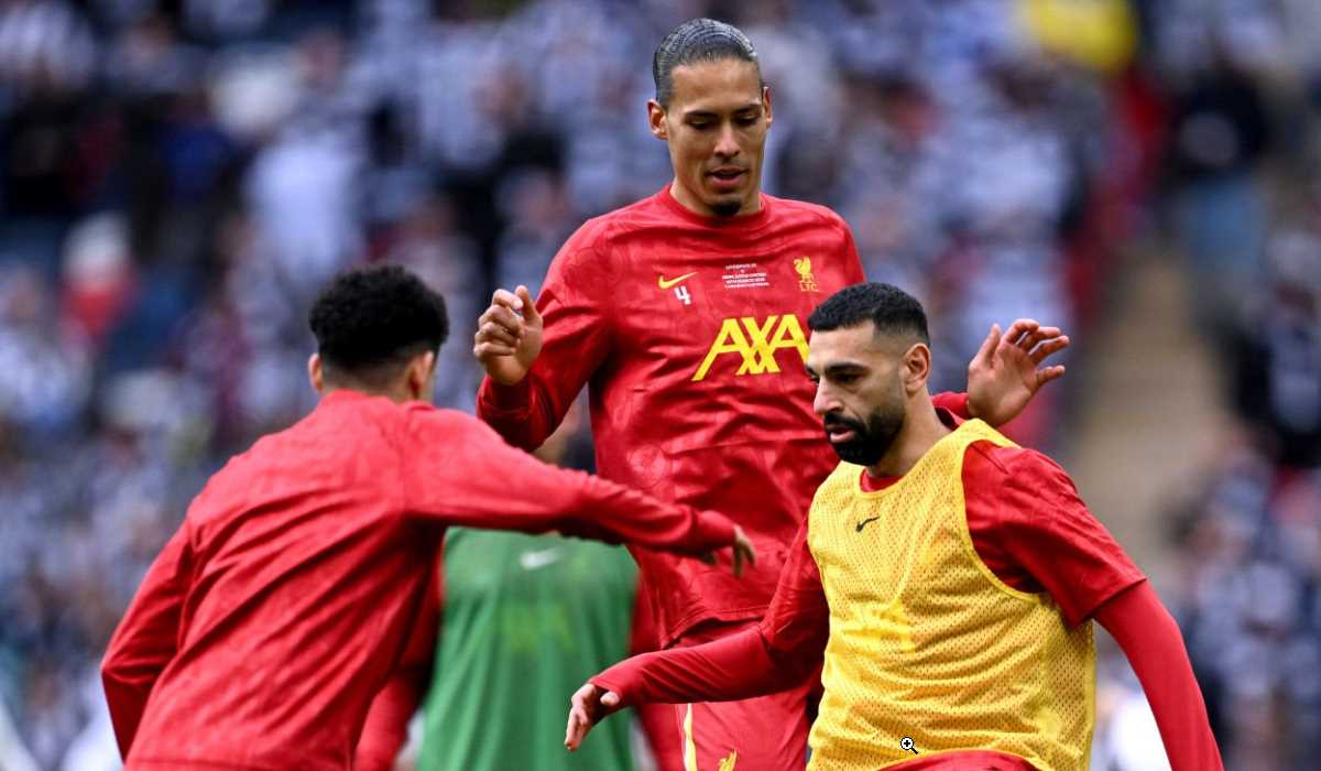 Wah, Van Dijk ke Barcelona Gratis?!