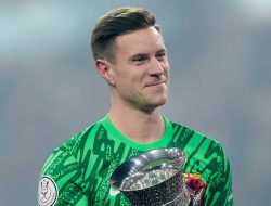 Dilema Barcelona: Ter Stegen Kembali, Tapi Szczesny Kok Solid Banget?