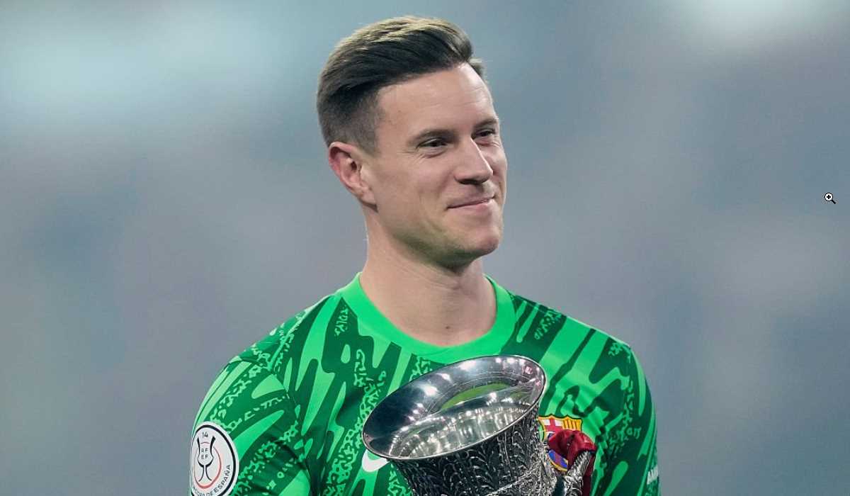 Dilema Barcelona: Ter Stegen Kembali, Tapi Szczesny Kok Solid Banget?