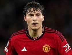 Wah, Ada yang Mau Direbut! Bek Senior MU Incaran Crystal Palace!