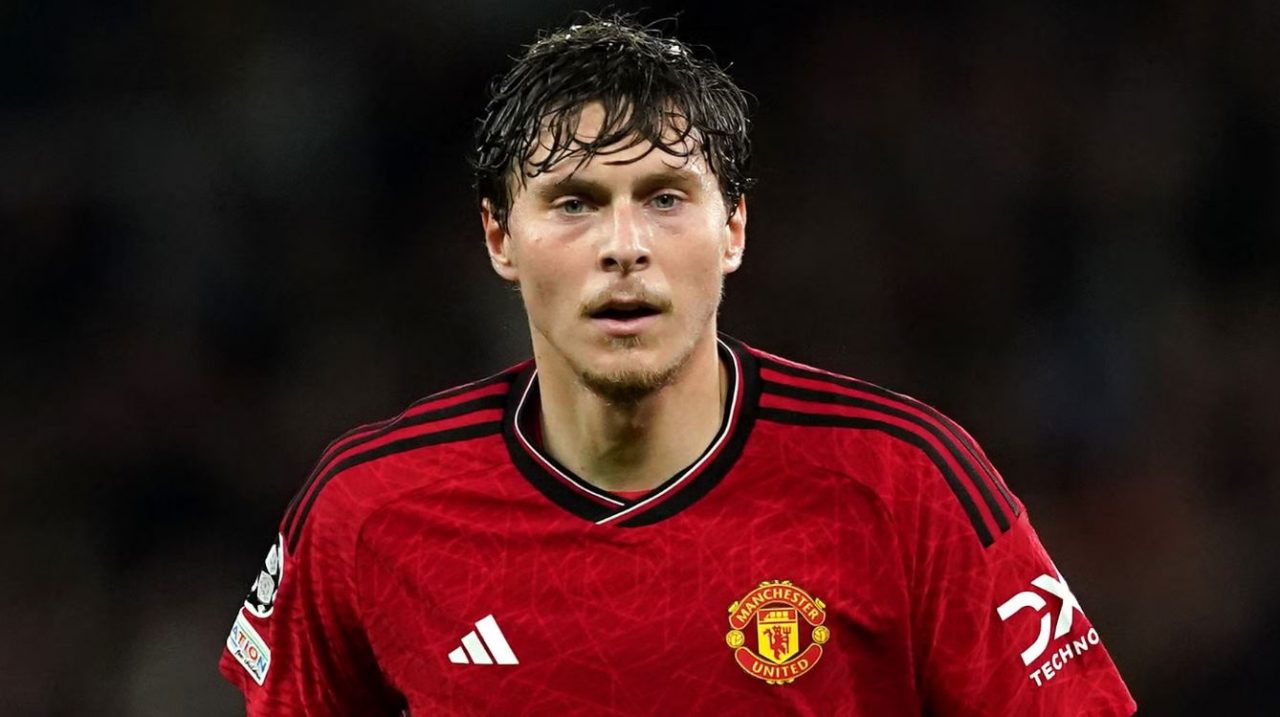 Wah, Ada yang Mau Direbut! Bek Senior MU Incaran Crystal Palace!