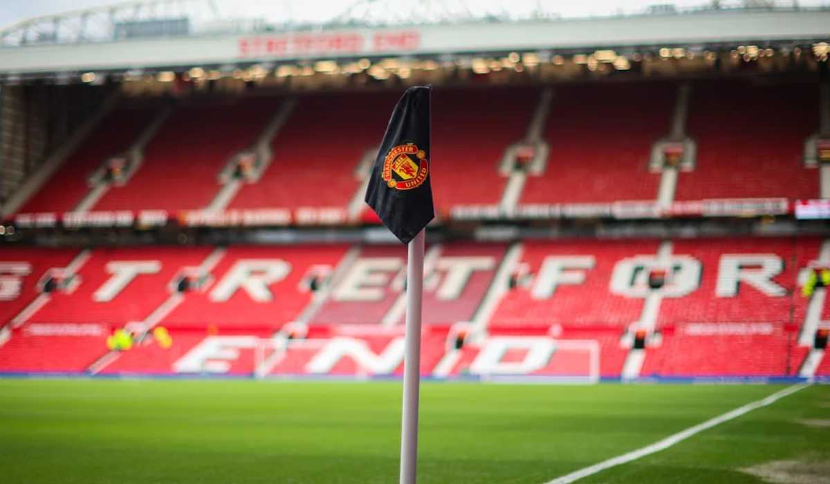 MU Bidik Kepala Akademi Brentford, Siapakah Dia?