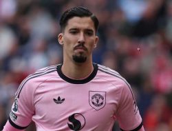 MU Amburadul! Kiper Gak Ada yang Bener?