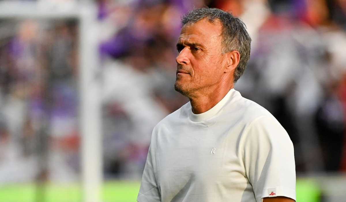 Enrique Naik Meja Operasi! PSG Siap Hadapi Lens?