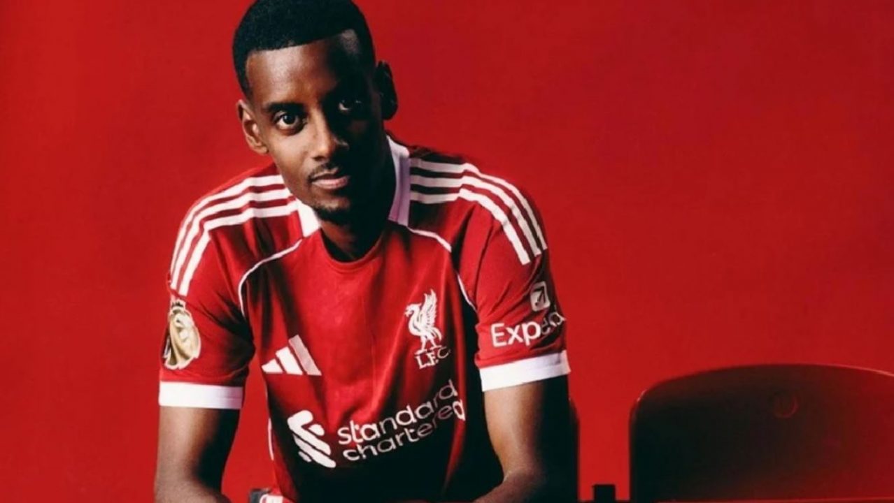 Isak ke Liverpool, Kapan Debutnya?