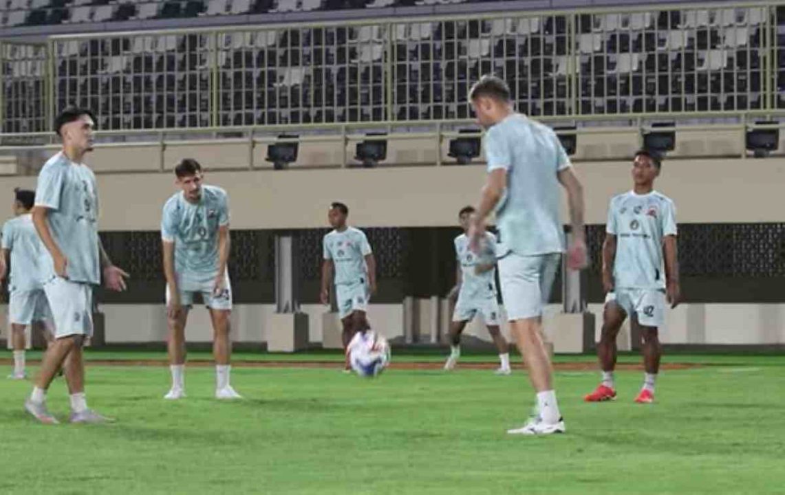 Duel Sengit! PSBS Biak vs Madura United Bangkit?