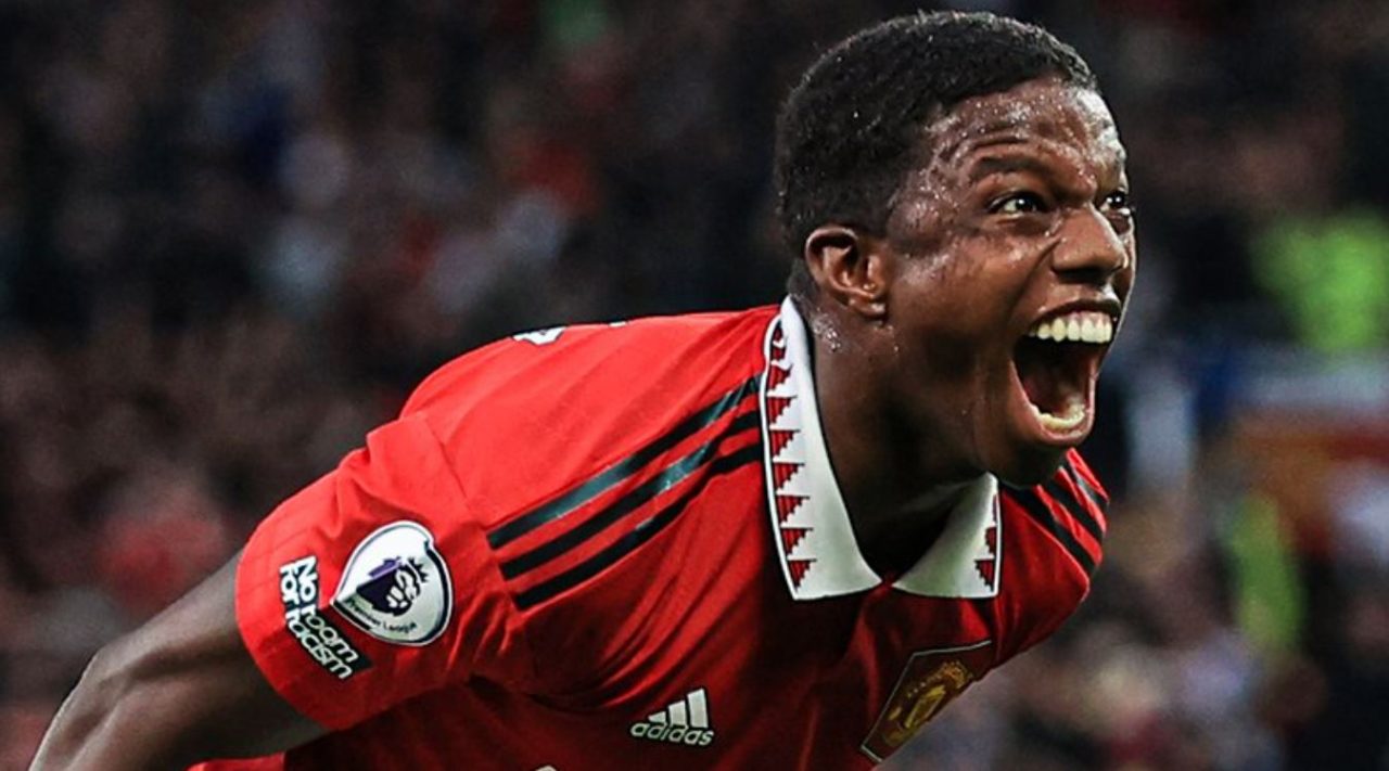 MU Krisis! Onana & Malacia Hengkang, Derby Terancam?