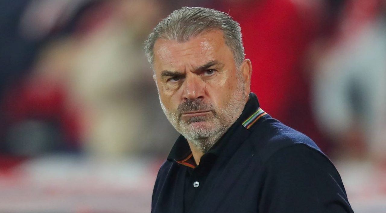Forest Kalah, Postecoglou Terancam? Villa Terbang Tinggi!