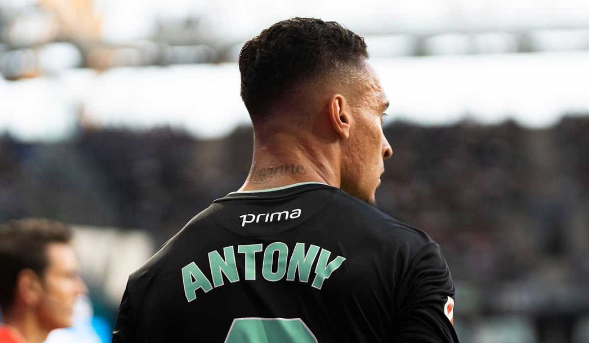 Antony Hampir Batal Hengkang? Ini Bisikan Cunha!