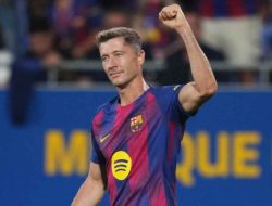 Lewandowski Terancam! Barca Tunda Kontrak Baru?