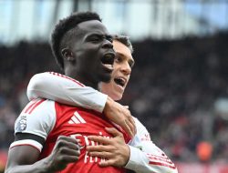 Saka Nyaris Dicoret! Trossard Pilih Setia di Arsenal