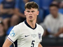 Bek Muda Inggris Jadi Rebutan, Palace Ikut Berburu!