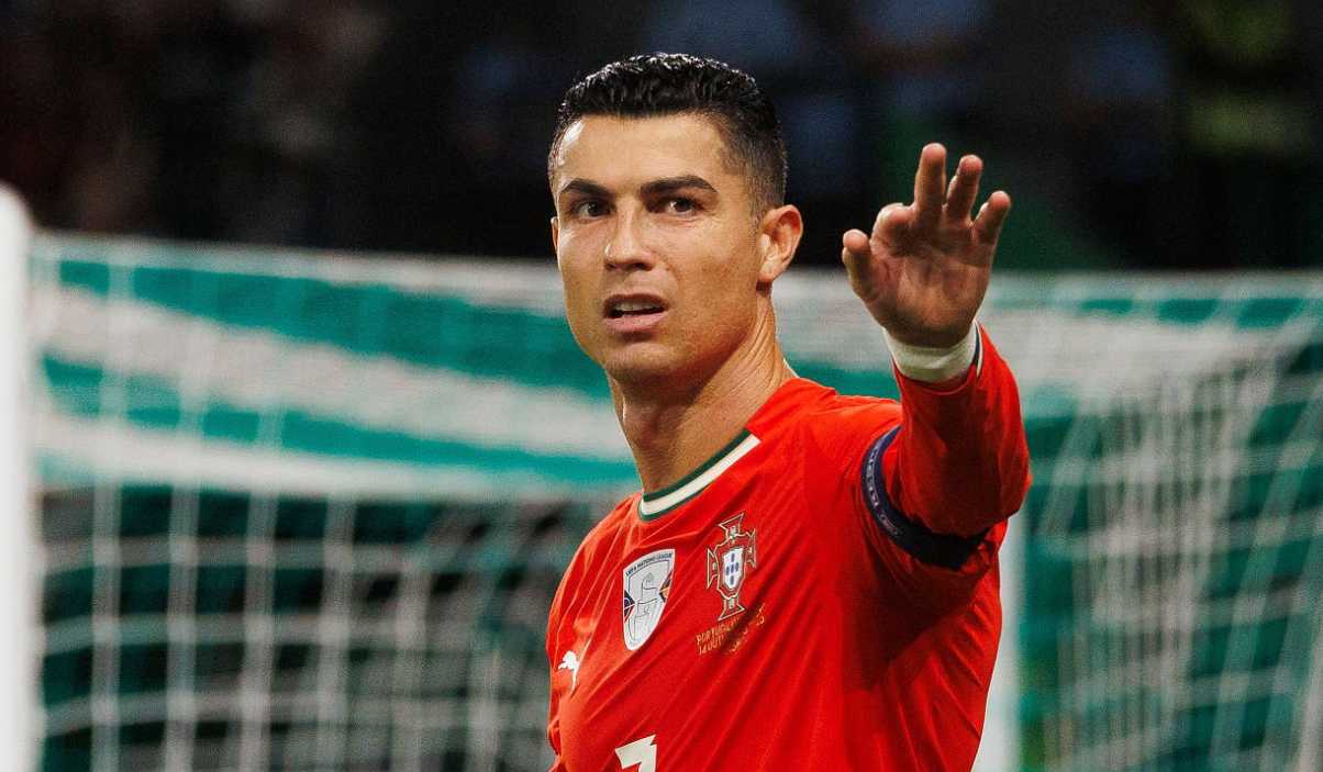 CR7 Kembali Pecahkan Rekor! 1000 Gol Menanti?