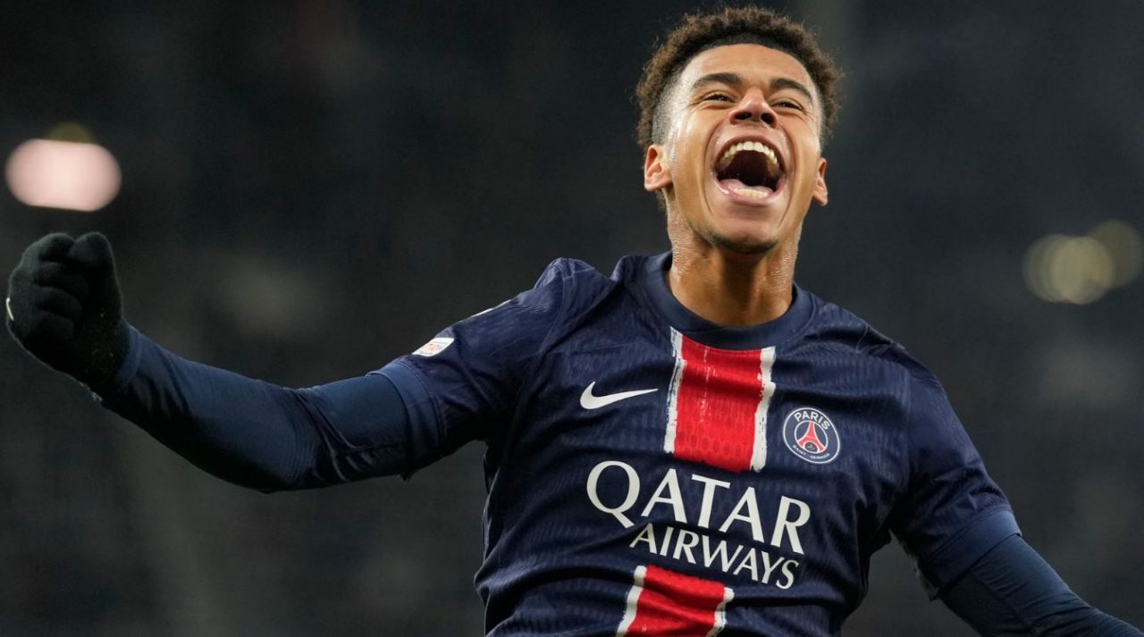 Real Madrid Incar Wonderkid PSG! Mbappe-Vinicius Makin Ngeri?