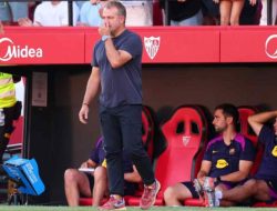 Barca Intip Transfer Bek Kidal Januari?