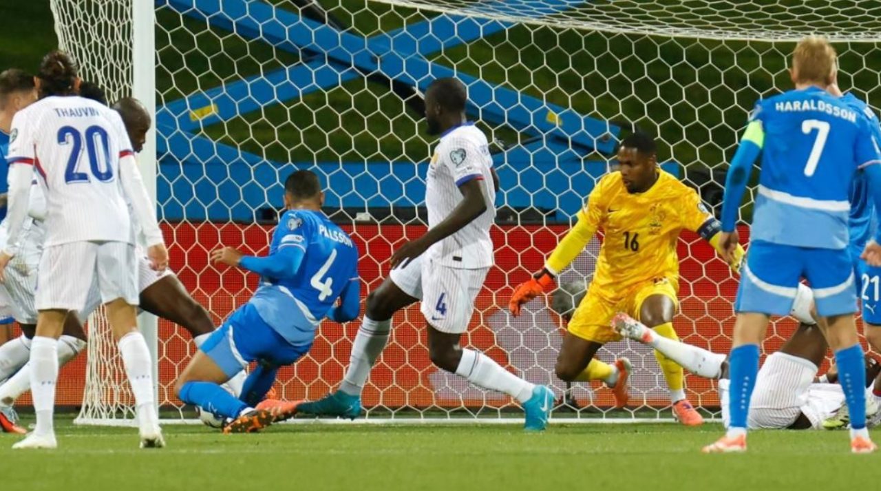 Prancis Tertahan, Jerman-Belgia Terbang!