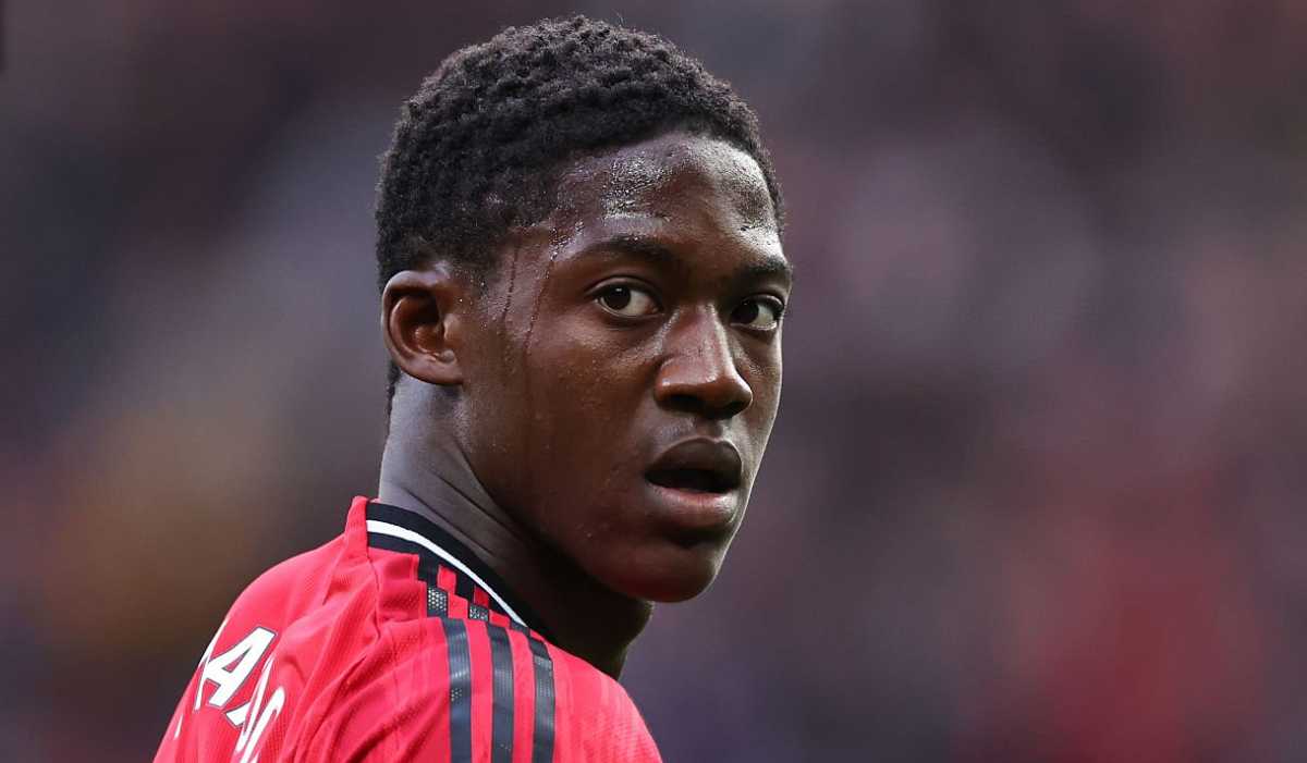Mainoo Terpinggirkan? Pelatih Baru MU Beri Penjelasan!