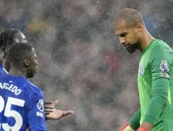 Chelsea Juara Liga? Carragher vs Schmeichel Memanas!
