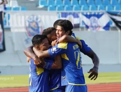 Duel Sengit! Arema FC Siap Redam Bintang Persib?