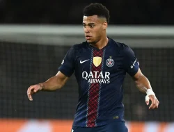 MU Kepincut "CR7 Baru"? Bintang PSG Jadi Rebutan!