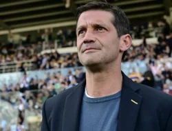 Chivu Guncang Italia: Doublet di Musim Debut, Sejarah Baru!