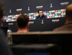 Unai Emery Tolak Mahkota Raja UEL, Fokus Villa!